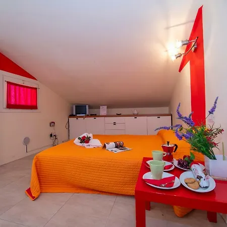 Casa Arcobaleno Apartment *